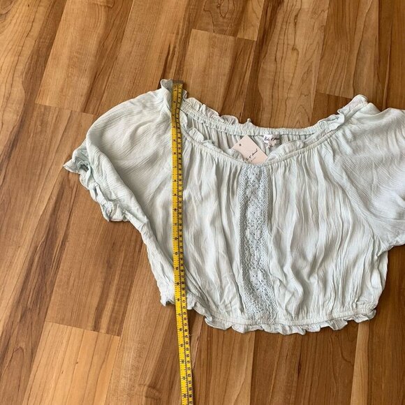 Kiwi Punch Mint Green Short Sleeve Crop Blouse Ruffle Crochet Size Large NWT - Picture 4 of 8